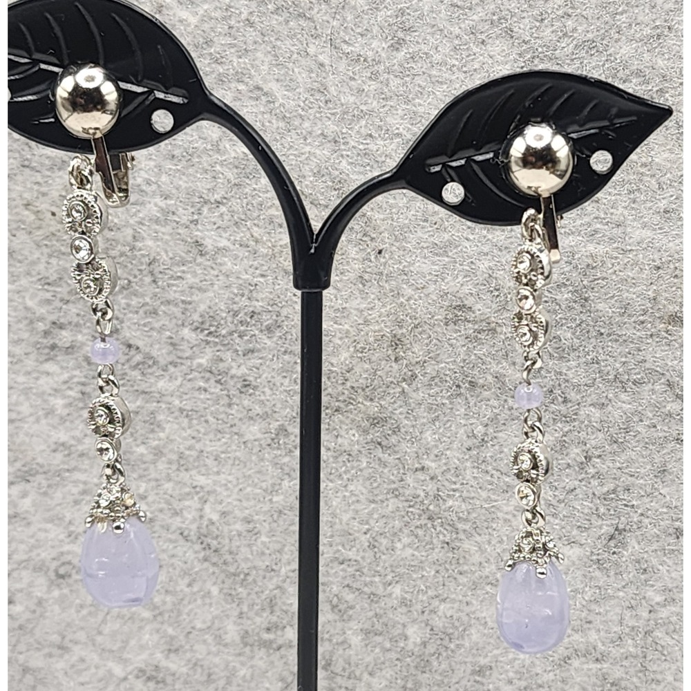 Vintage Lavender Stone Teardrop Clip On Earrings Silver Tone Purple Dangle 2.25"